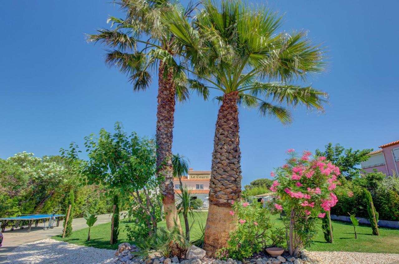 Domaine Le Courti - Adult Only Le Barcarès Exterior foto